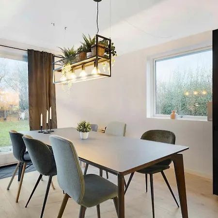 Casa de Férias Beautiful Newly Renovated Summer House By The Sea Frorup