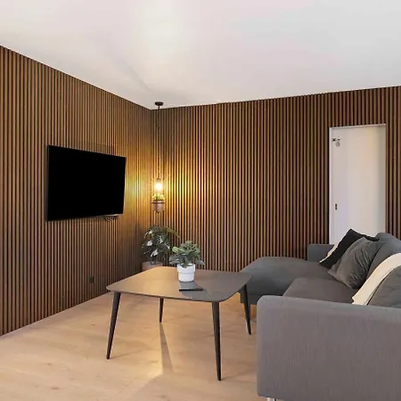 Beautiful Newly Renovated Summer House By The Sea Casa de Férias *